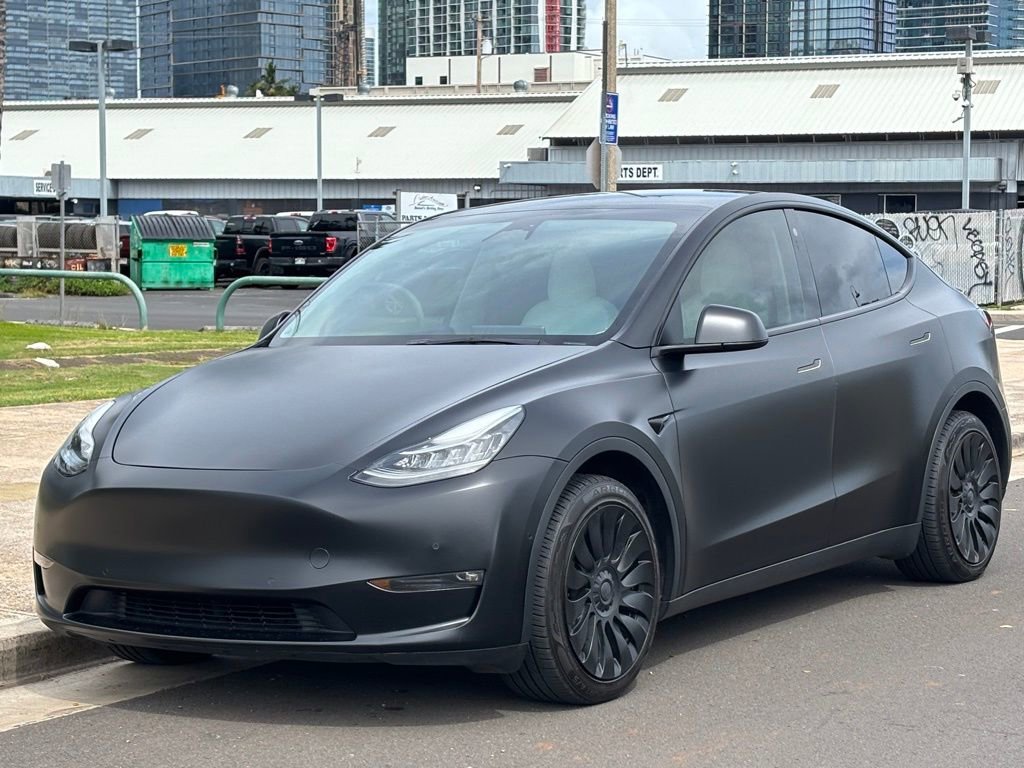 Used 2022 Tesla Model Y Long Range image 1
