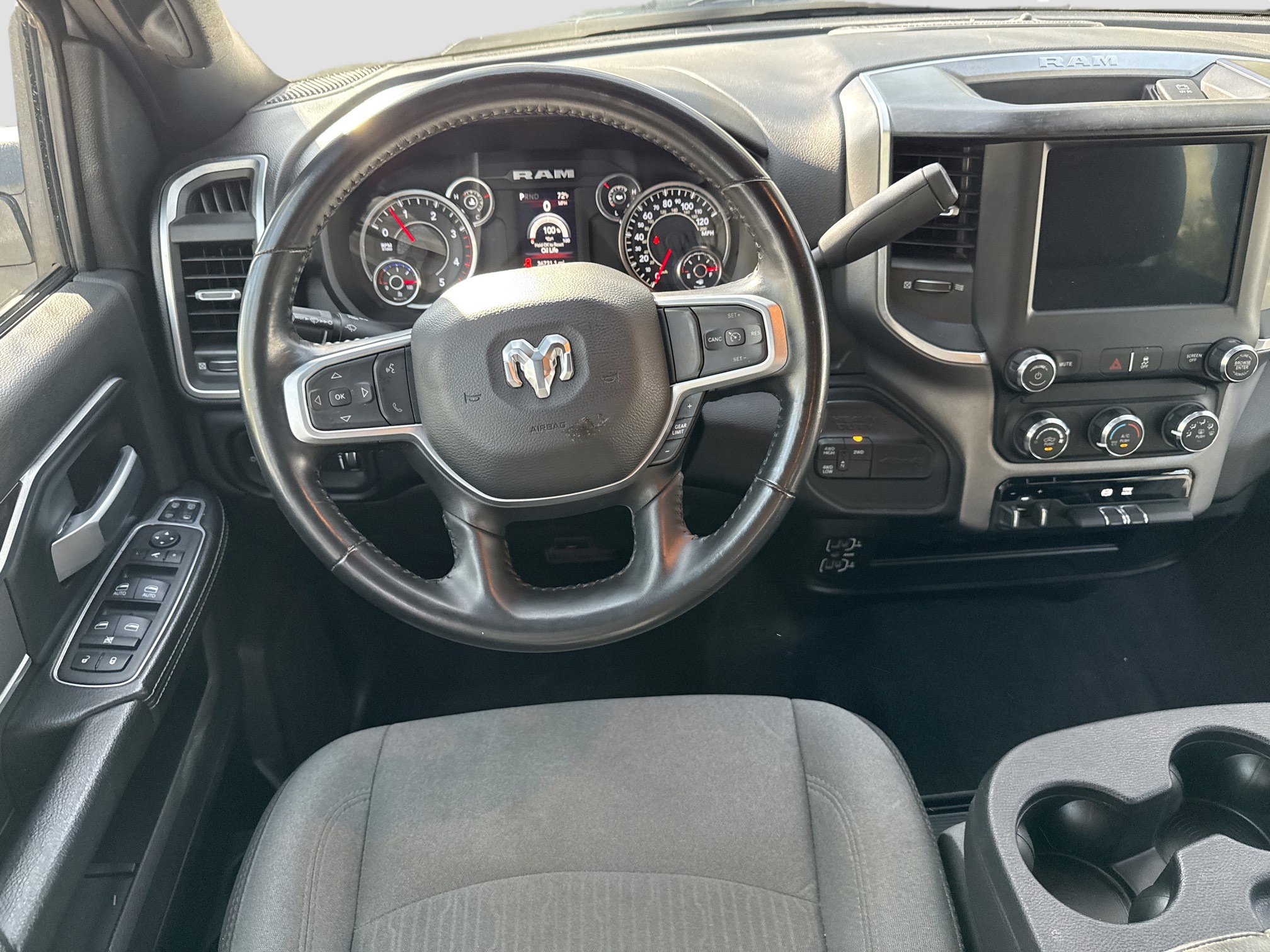 Used 2024 RAM 3500 Big Horn image 16