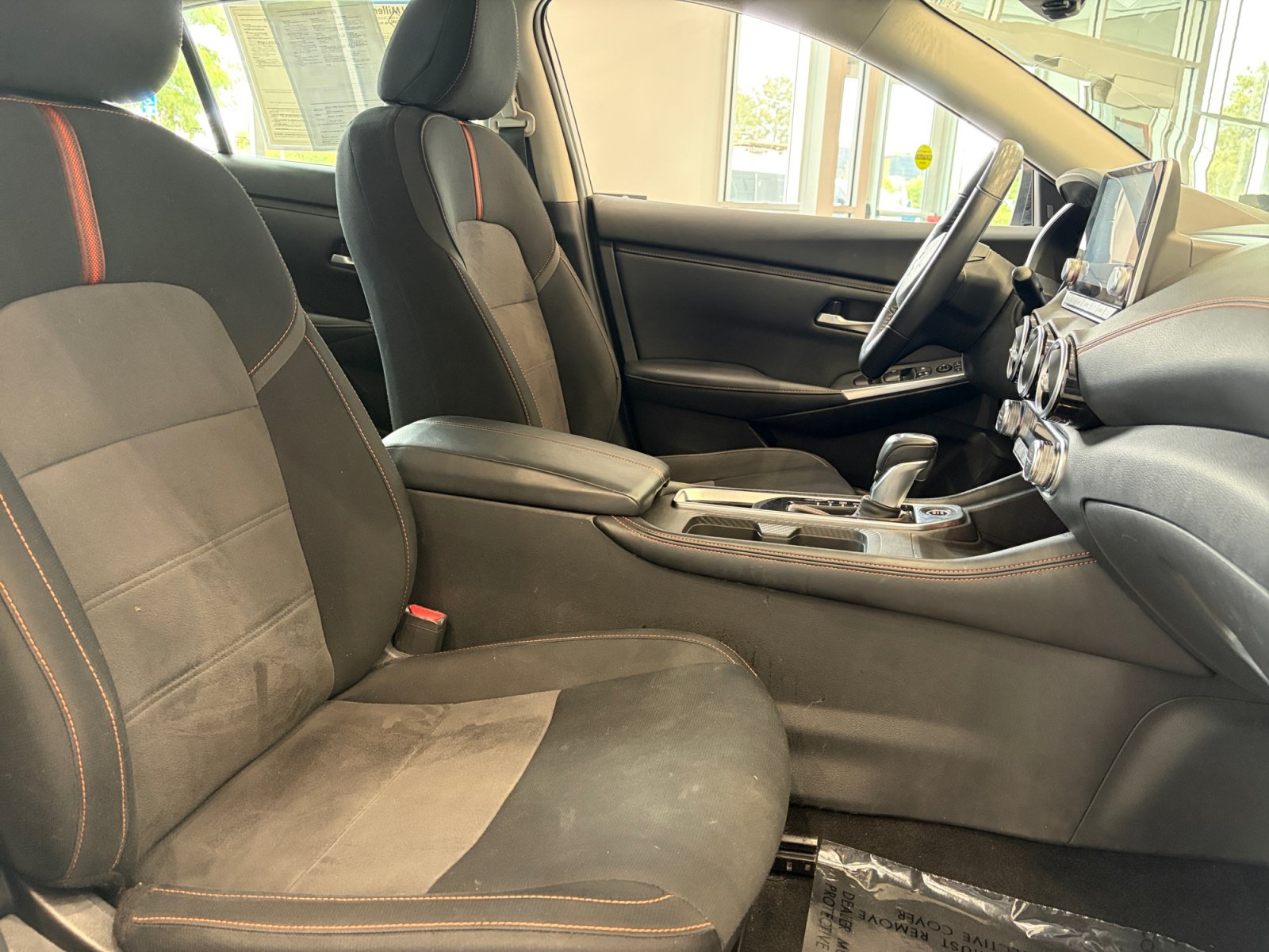 Used 2022 Nissan Sentra SR w/ Electronics Package FWD image 28
