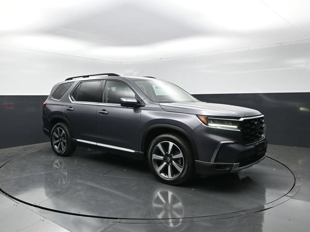 Used 2023 Honda Pilot Elite image 1