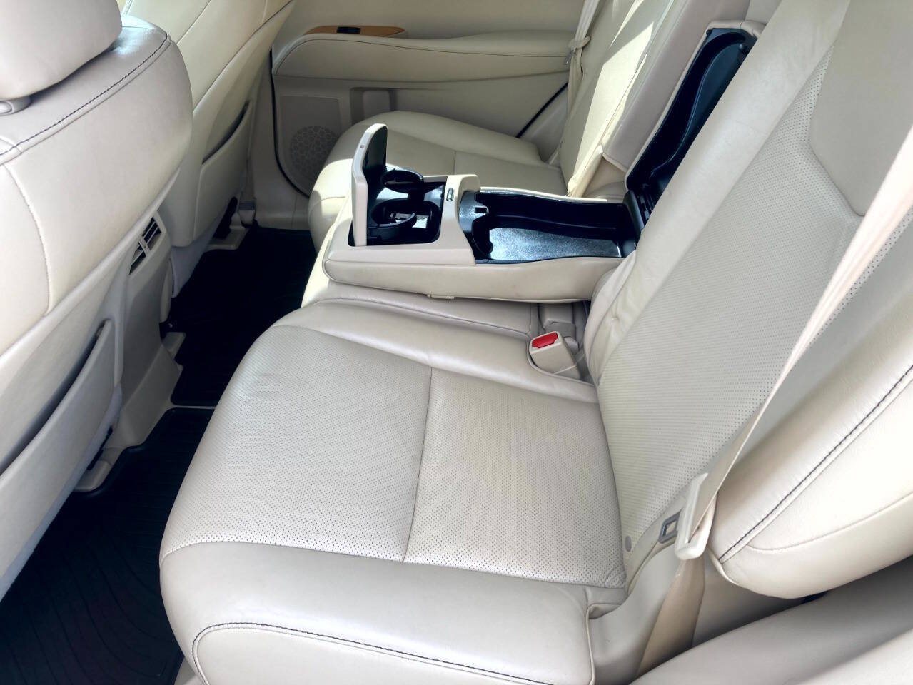 Used 2015 Lexus RX 450h AWD image 12