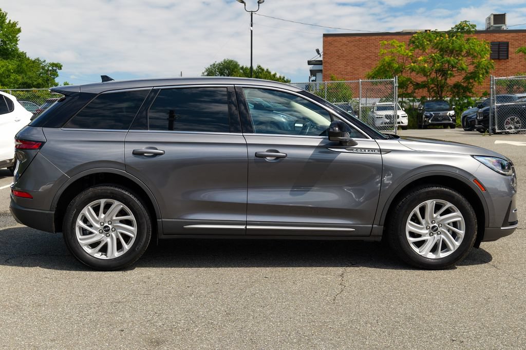 Used 2023 Lincoln Corsair AWD image 8