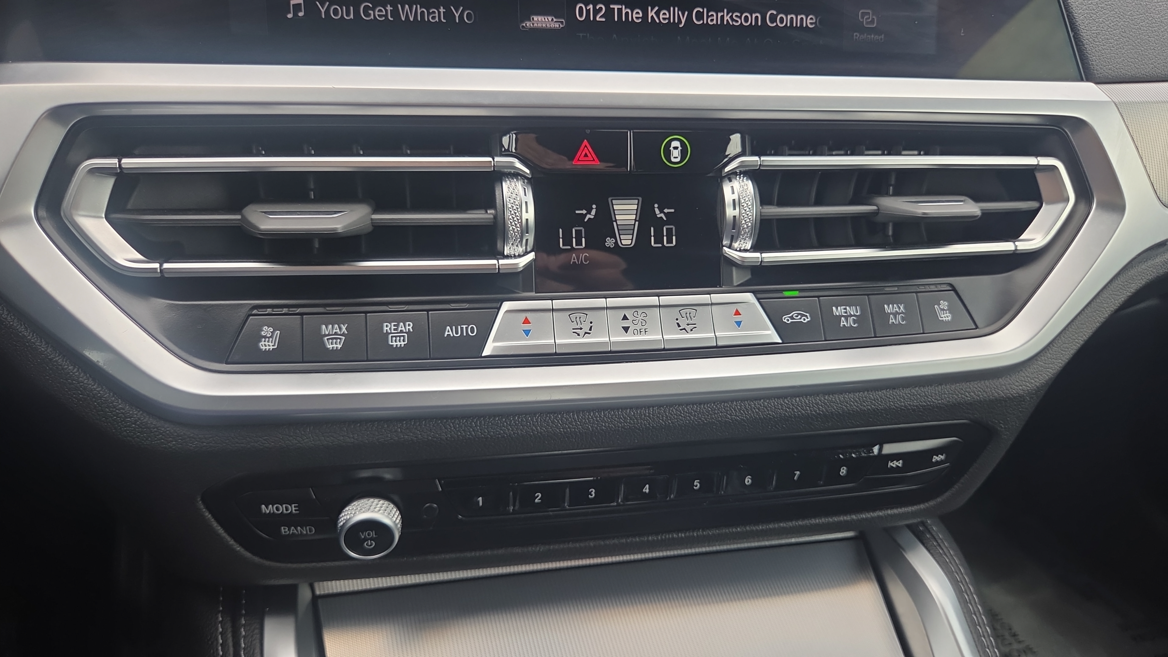 Used 2022 BMW M440i Convertible w/ Premium Package RWD image 27