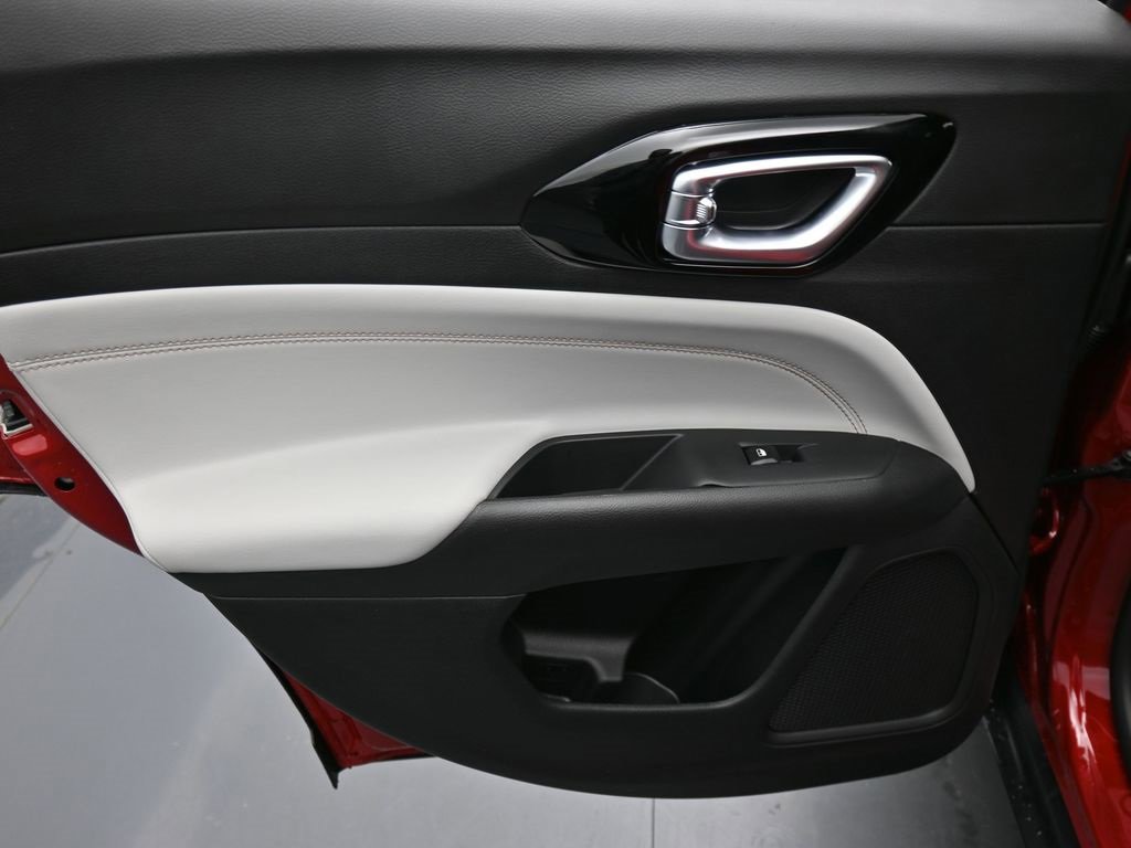 New 2026 Jeep Compass Limited image 11