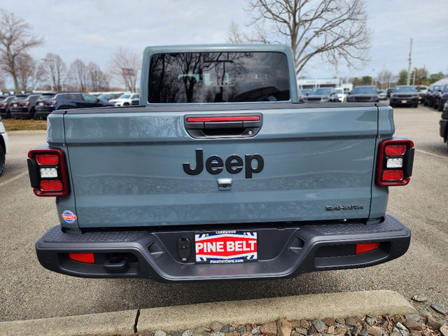 New 2026 Jeep Gladiator Sahara image 12