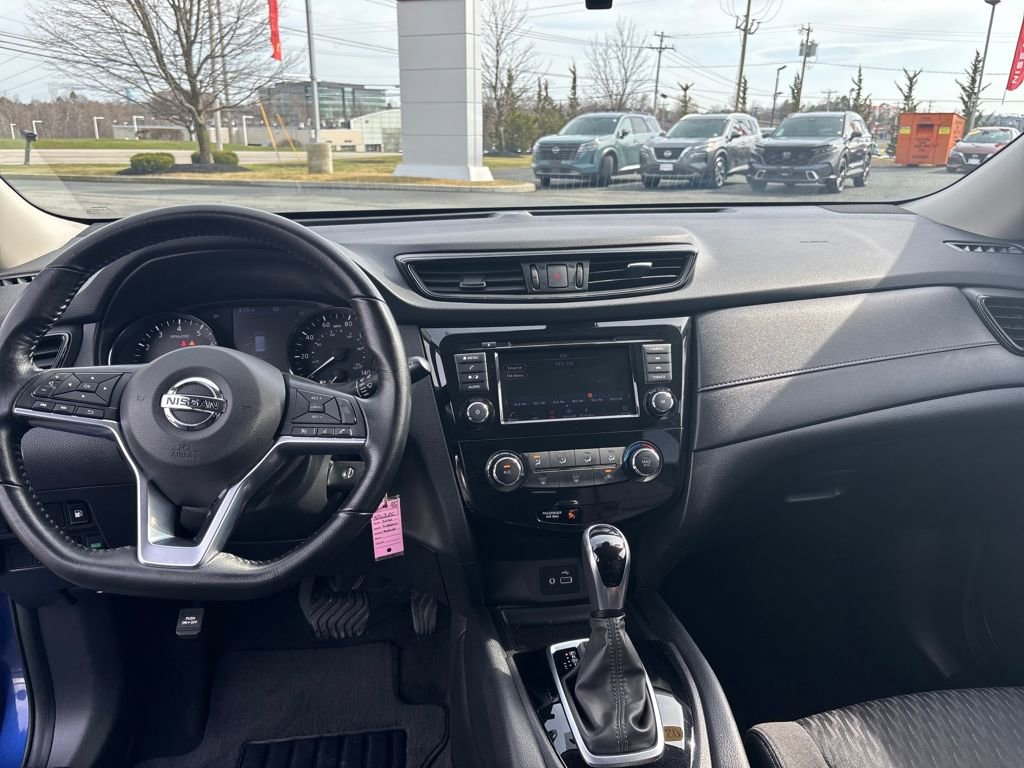 Used 2020 Nissan Rogue S w/ Special Edition Package image 12
