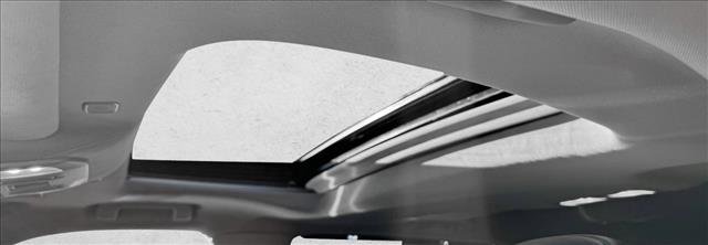 Used 2024 Toyota Highlander XLE image 11