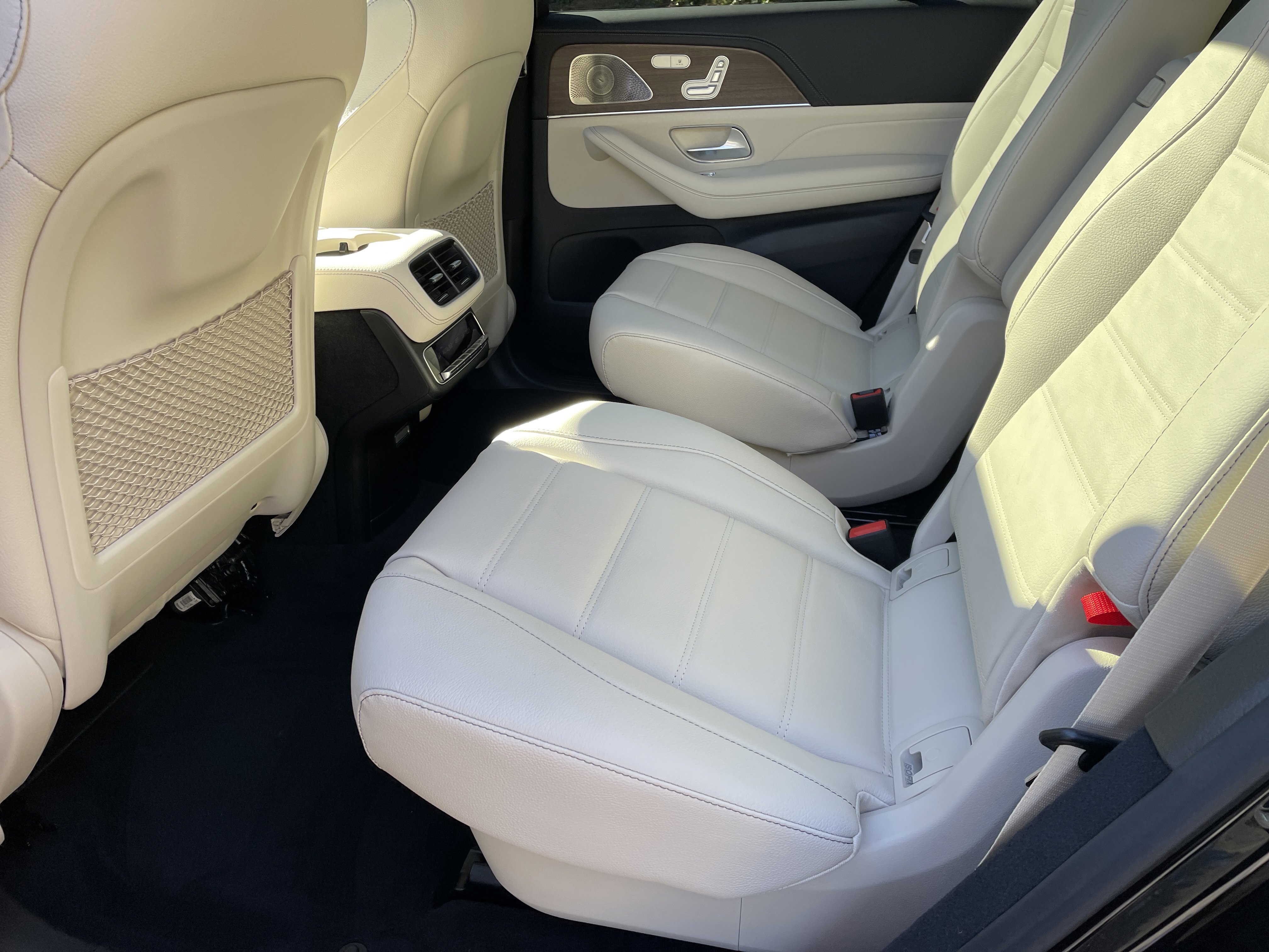 New 2026 Mercedes-Benz GLS 580 4MATIC image 36