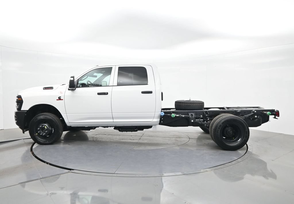 New 2026 RAM 3500 Tradesman AWD/4WD image 10