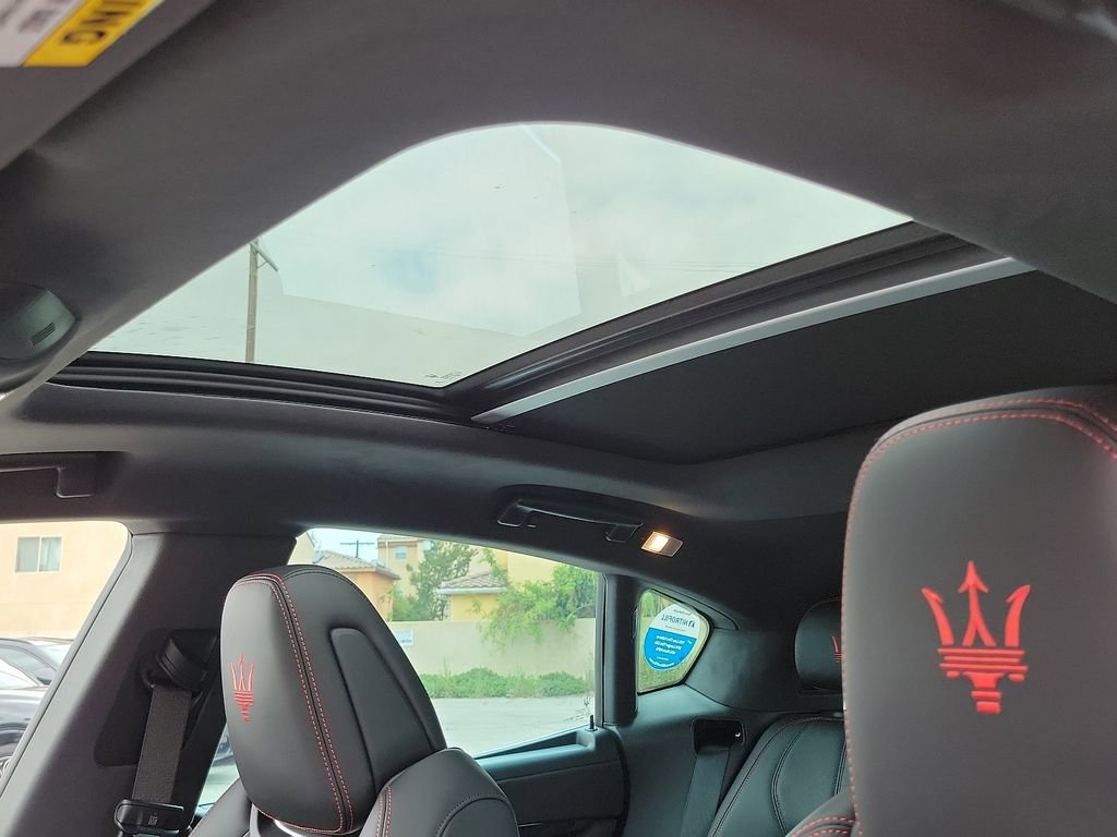 New 2024 Maserati Levante GT Ultima image 13