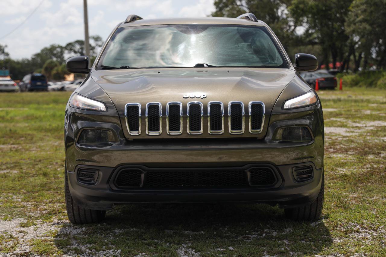 Used 2015 Jeep Cherokee Sport w/ Sport Appearance Group AWD/4WD image 19