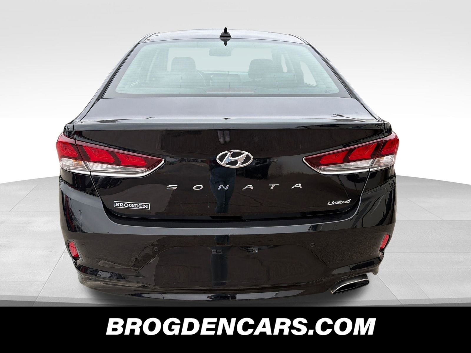 Used 2018 Hyundai Sonata Limited w/ Limited Ultimate Package 03 image 7