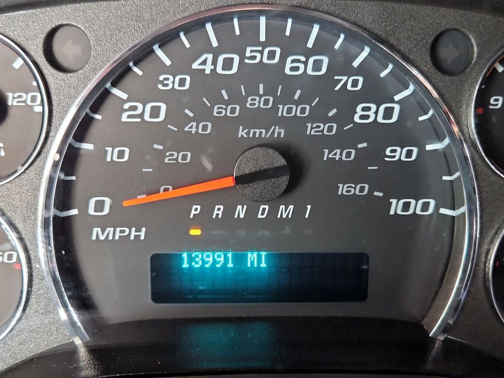 Used 2024 GMC Savana 2500 w/ Driver Convenience Package image 28