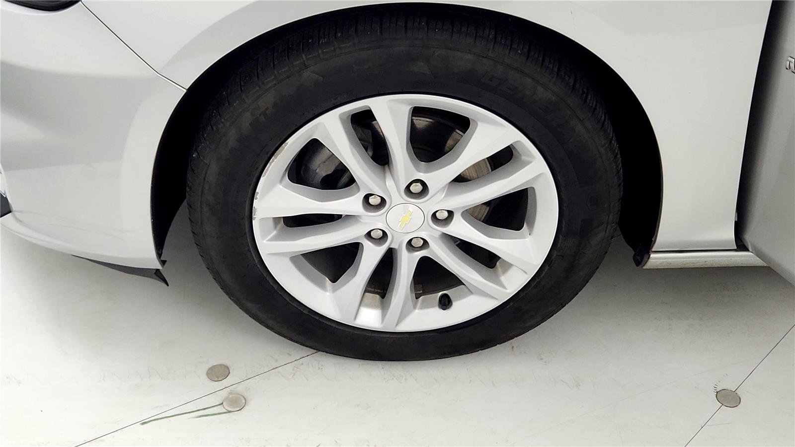 Used 2016 Chevrolet Malibu LT image 18