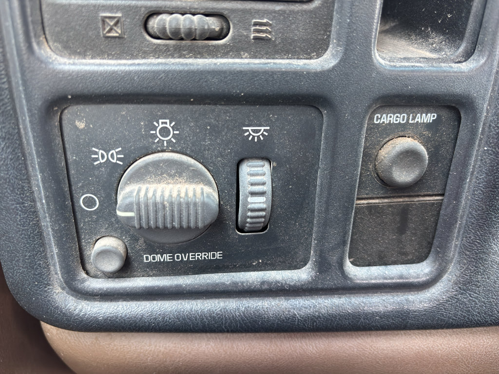 Used 2000 Chevrolet Silverado 1500 4x4 Extended Cab image 17