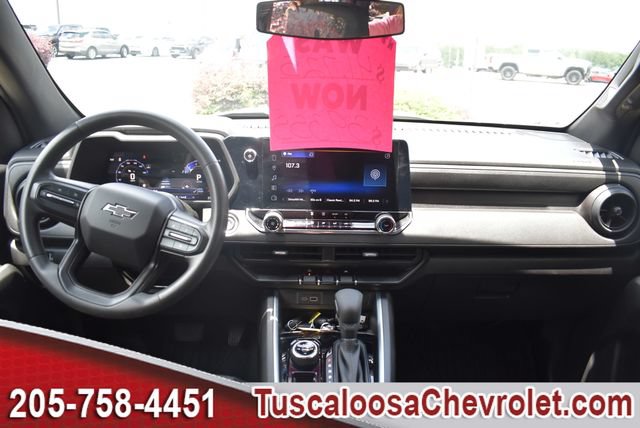 Used 2024 Chevrolet Colorado Trail Boss w/ Advanced Trailering Package AWD/4WD image 3