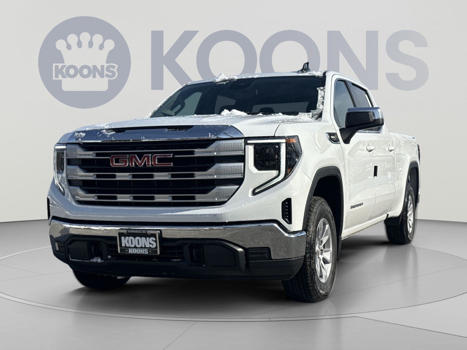 New 2026 GMC Sierra 1500 SLE AWD/4WD image 1