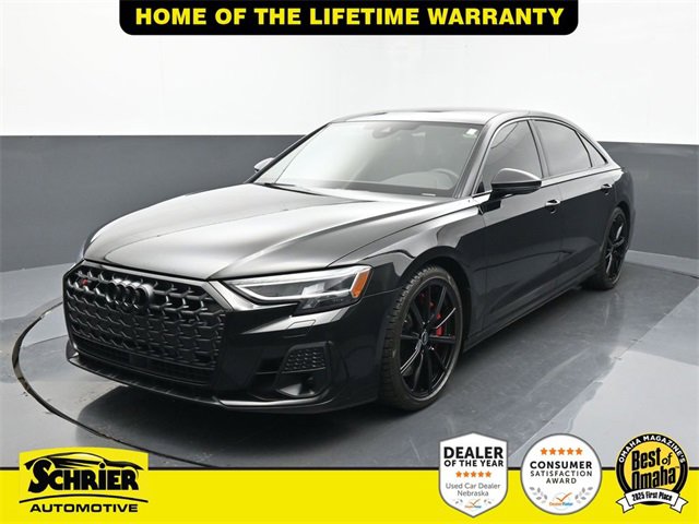 Used 2024 Audi S8 image 1
