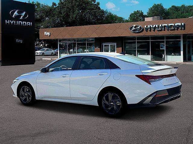 New 2026 Hyundai Elantra SEL Sport Premium FWD image 6