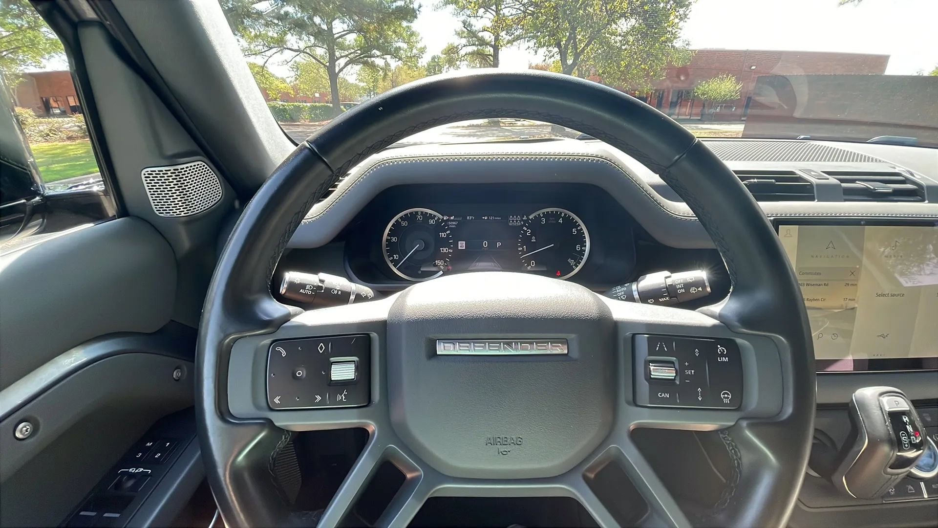 Used 2023 Land Rover Defender 130 X-Dynamic SE image 20