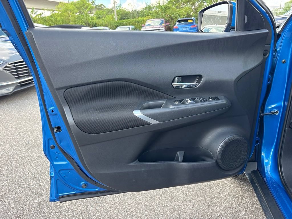 Used 2021 Nissan Kicks SV FWD image 10