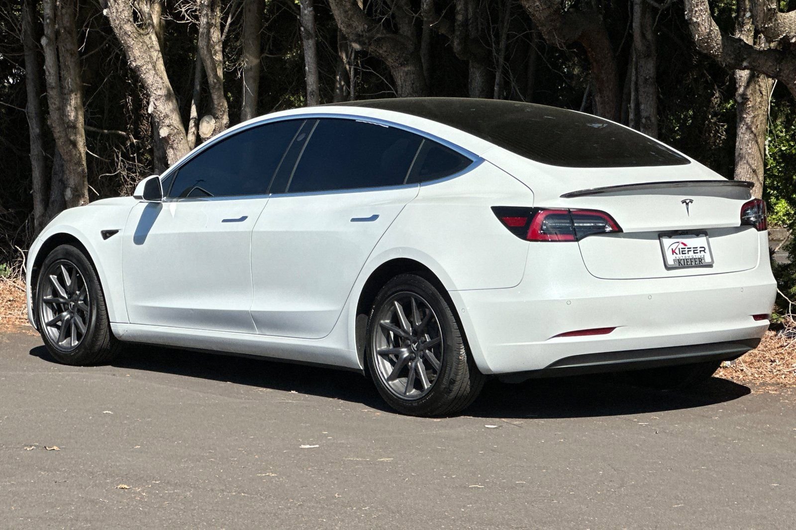 Used 2020 Tesla Model 3 image 6