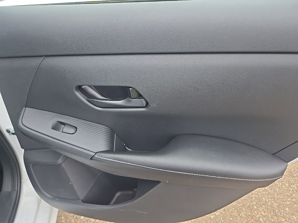 Used 2024 Nissan Sentra SV image 23