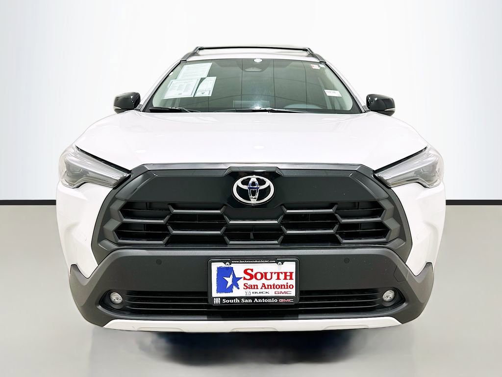Used 2026 Toyota Corolla Cross XLE w/ Convenience Package image 2