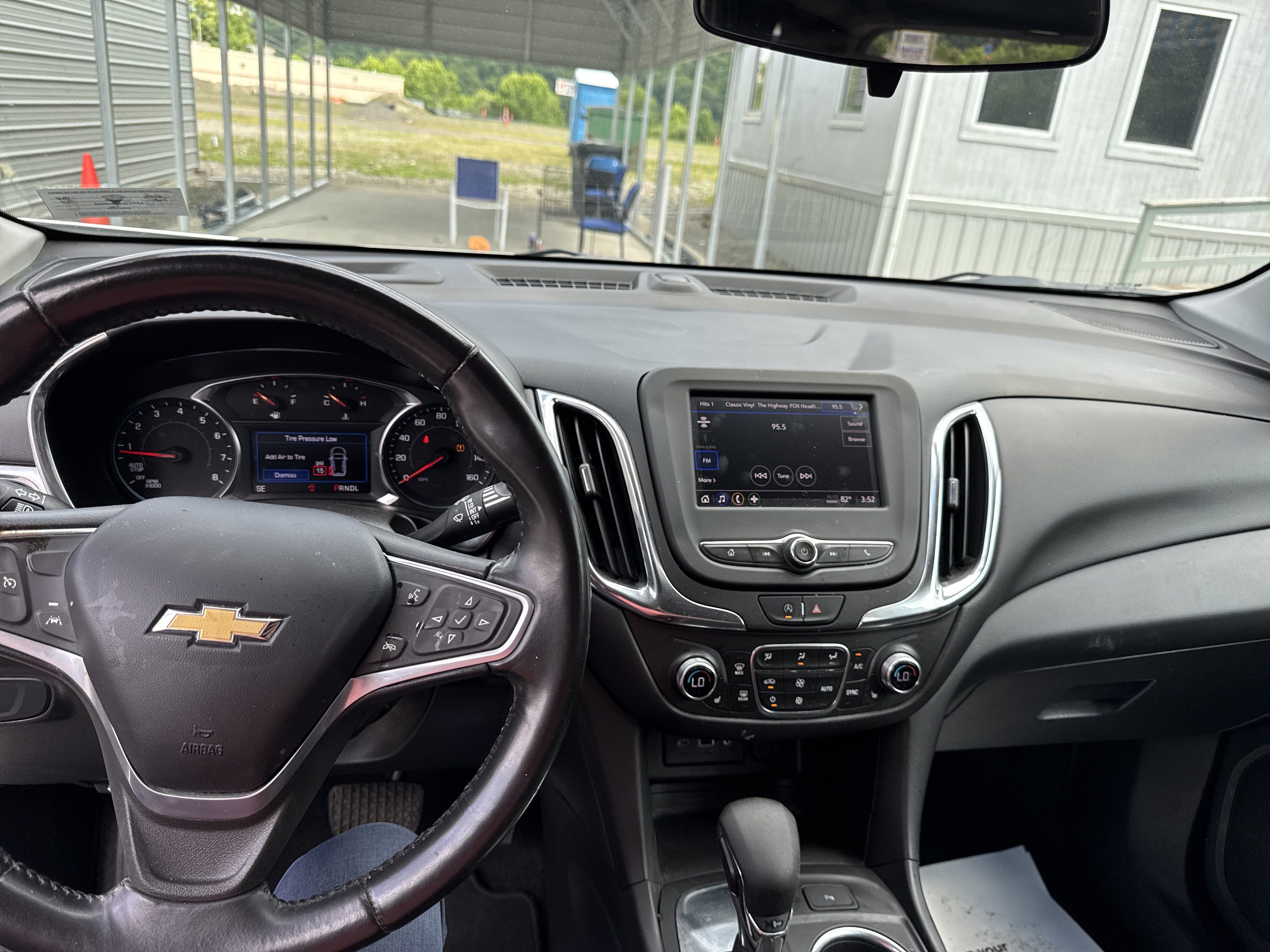 Used 2022 Chevrolet Equinox LT FWD image 12