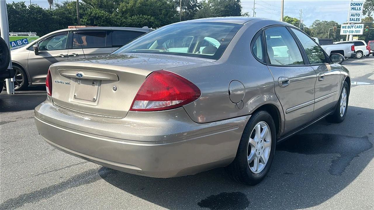 Used 2006 Ford Taurus SEL FWD image 9