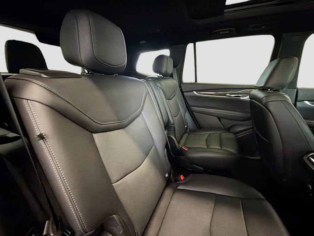 Used 2025 Cadillac XT6 Sport AWD/4WD image 29