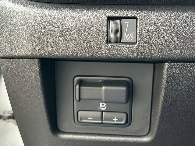 Used 2024 Chevrolet Colorado Trail Boss image 24