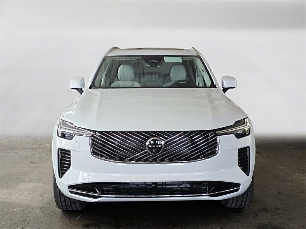 New 2026 Volvo XC90 B6 Ultra w/ Protection Package image 2