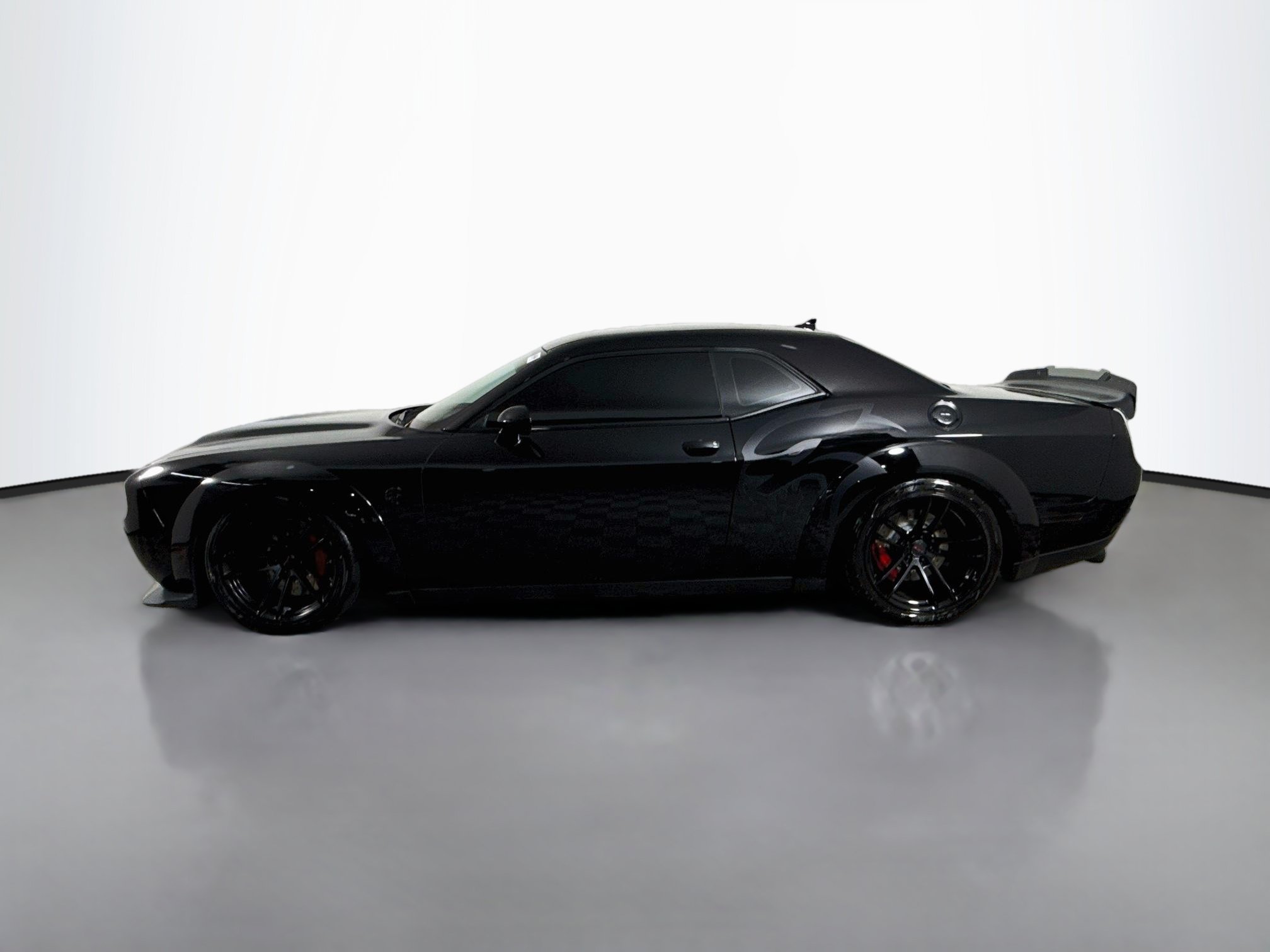 Used 2019 Dodge Challenger SRT Hellcat Redeye RWD image 6