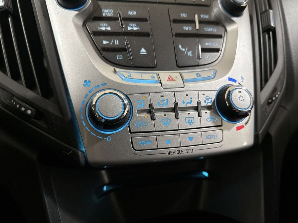 Used 2011 Chevrolet Equinox LT w/ Driver Convenience Package image 16