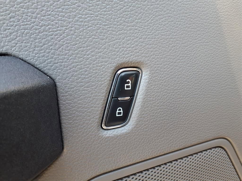 Used 2020 Ford F150 XL w/ Equipment Group 101A Mid image 9