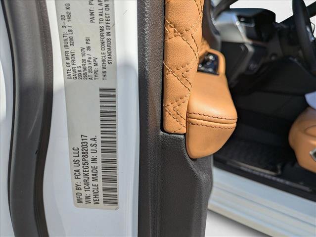 Used 2023 Jeep Grand Cherokee L Summit w/ Advanced Protech Group IV image 28