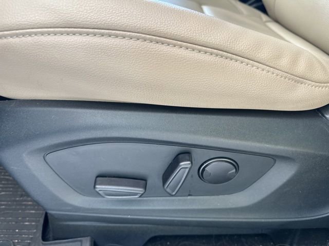 Used 2020 Ford Explorer XLT w/ Equipment Group 202A image 15