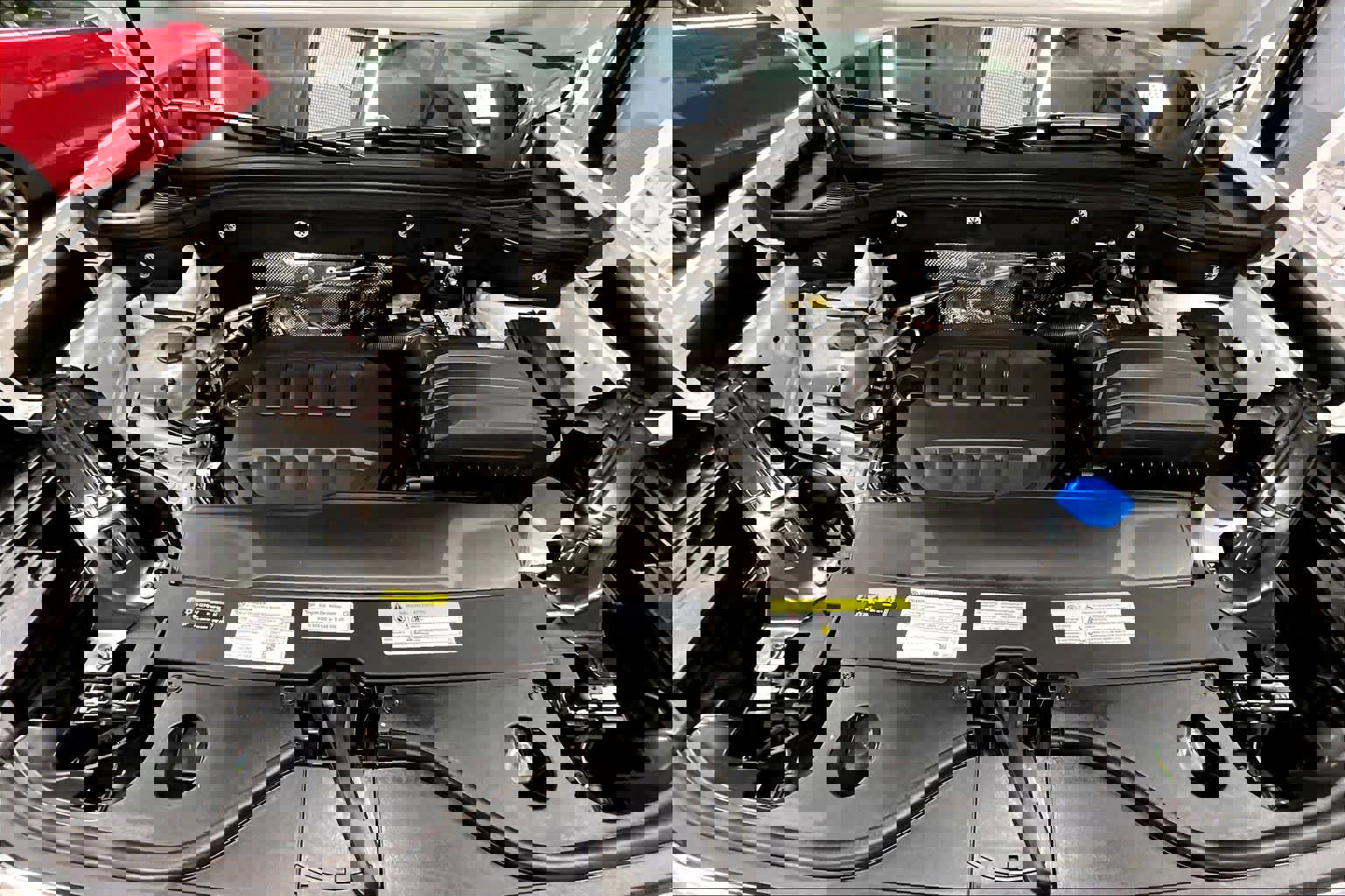 Used 2025 Volkswagen Atlas SE w/ Panoramic Sunroof Package image 13