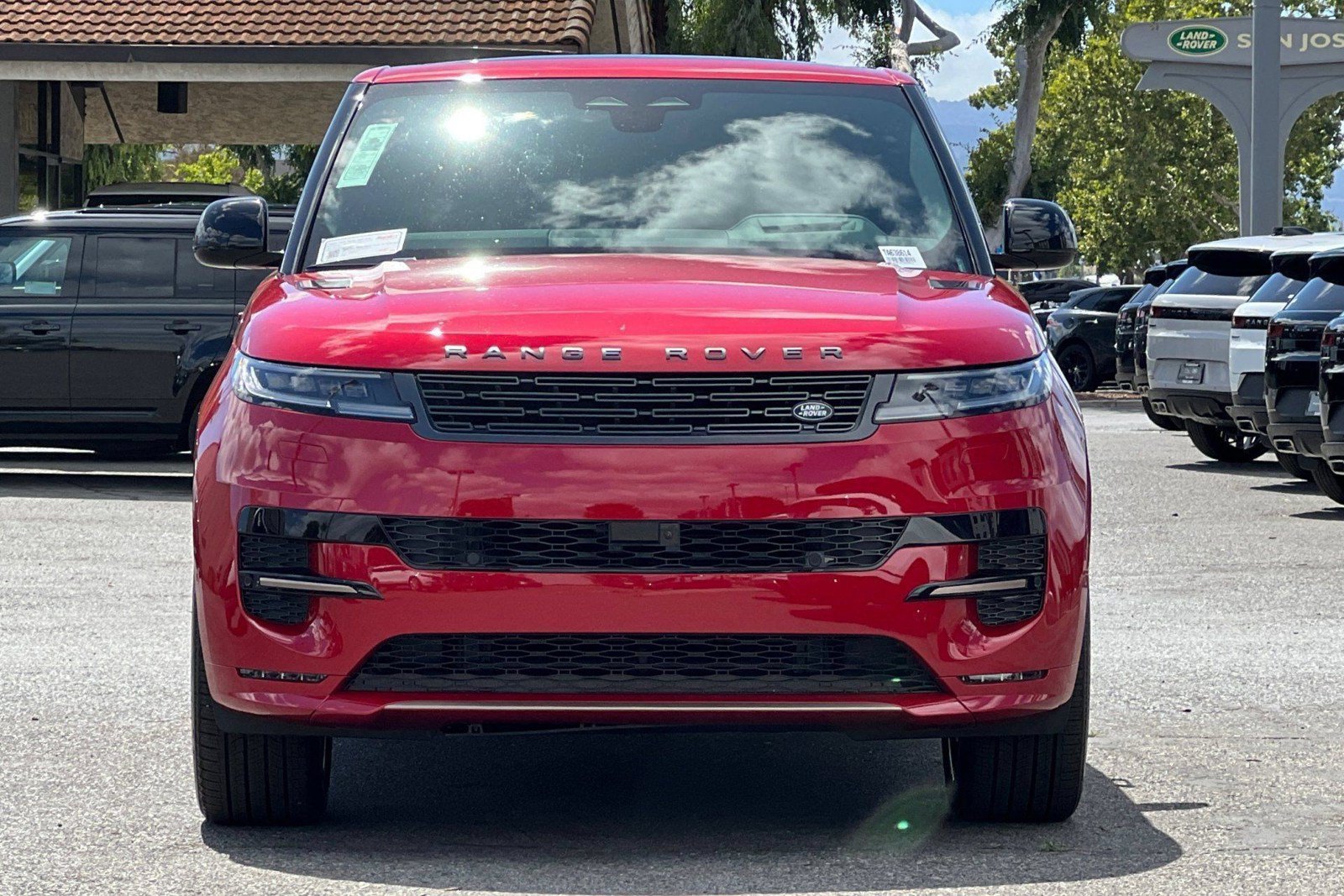 New 2026 Land Rover Range Rover Sport Dynamic SE AWD/4WD image 5