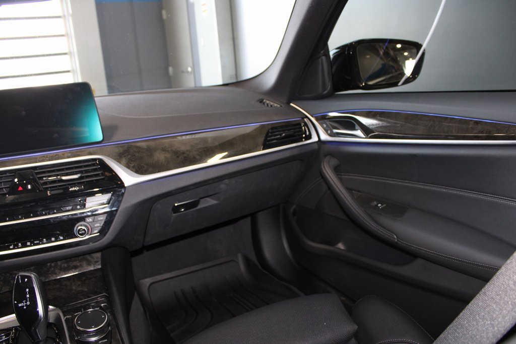 Used 2023 BMW 530i xDrive w/ Convenience Package image 26