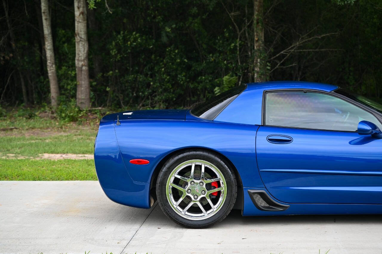 Used 2003 Chevrolet Corvette Z06 w/ Memory Package, 3 Drivers RWD image 10