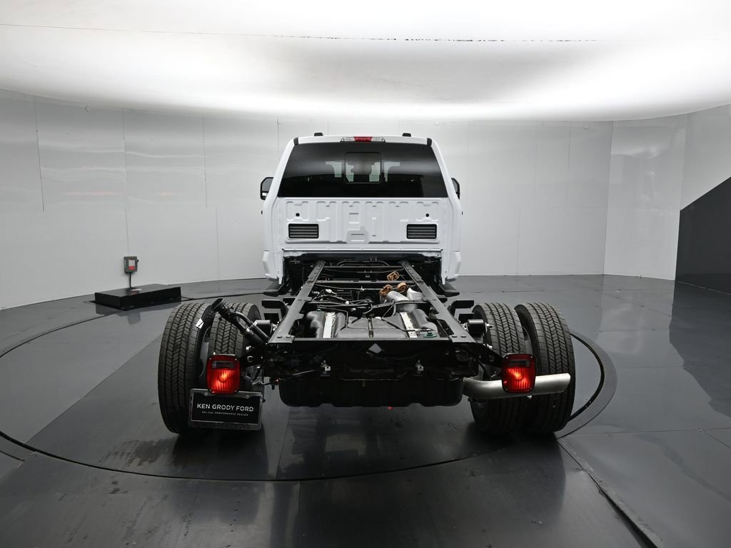 New 2026 Ford F450 XL w/ XL Chrome Package RWD image 6