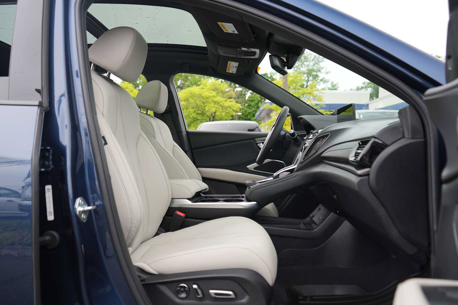Certified 2025 Acura RDX SH-AWD image 28