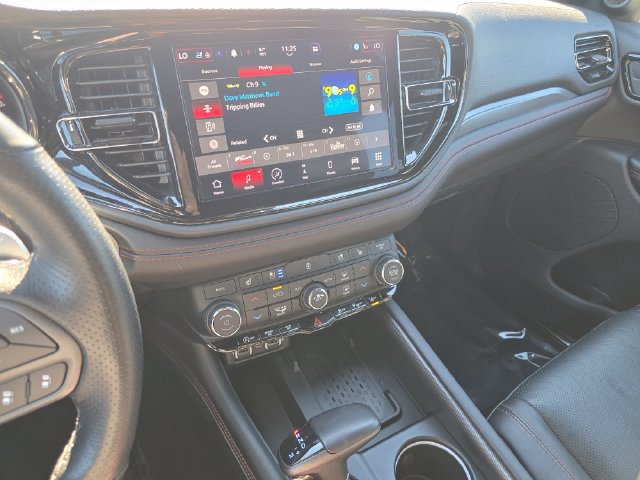 Used 2025 Dodge Durango GT AWD/4WD image 41