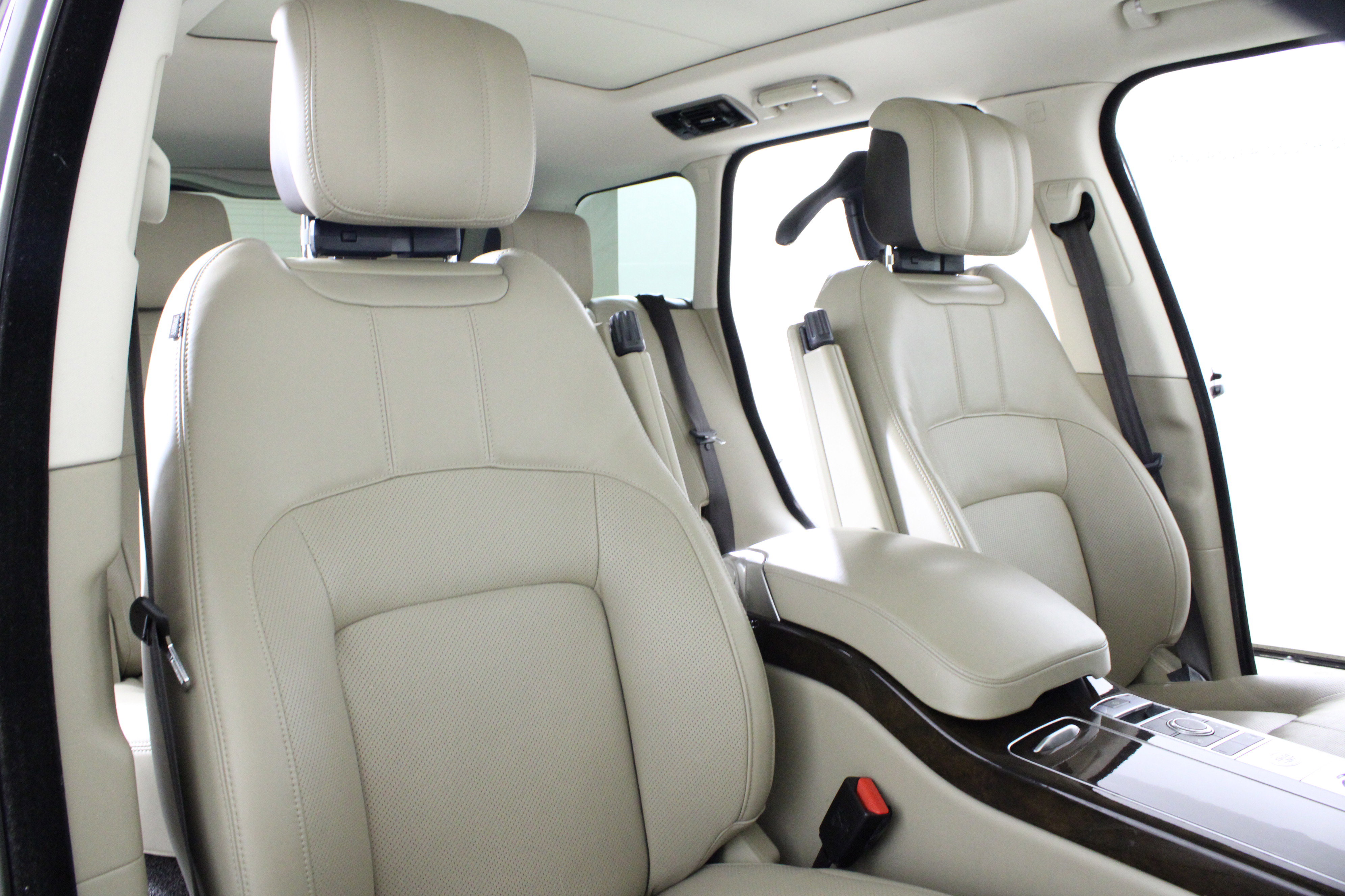 Used 2021 Land Rover Range Rover Westminster Edition image 19