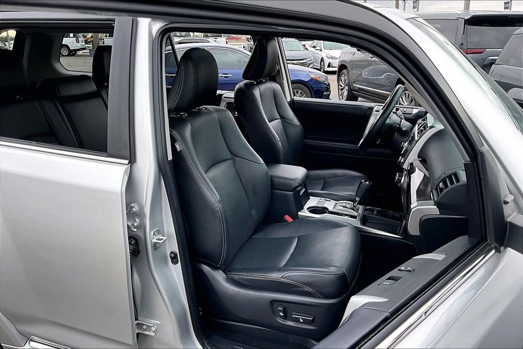 Used 2023 Toyota 4Runner Limited RWD image 28