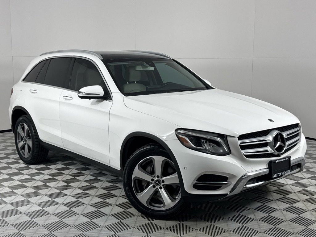 Used 2018 Mercedes-Benz GLC 300 w/ Multimedia Package image 2