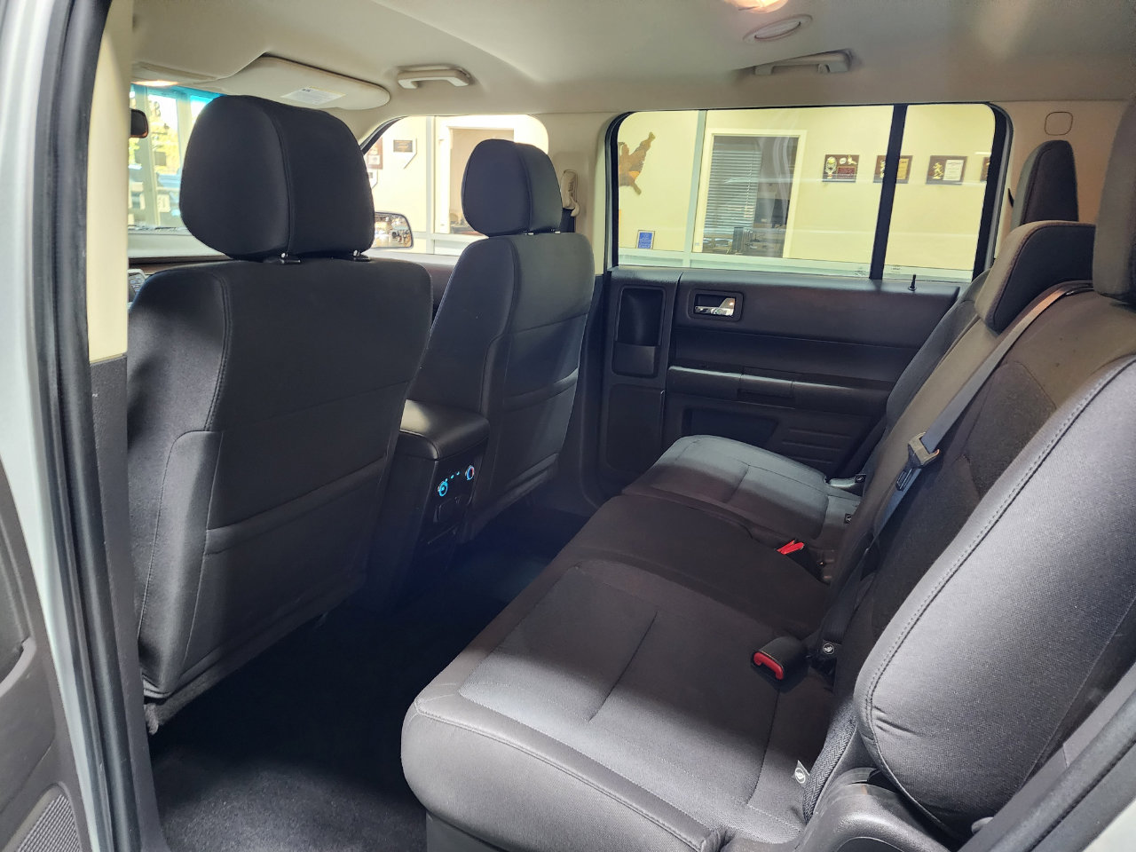 Used 2019 Ford Flex SE image 19