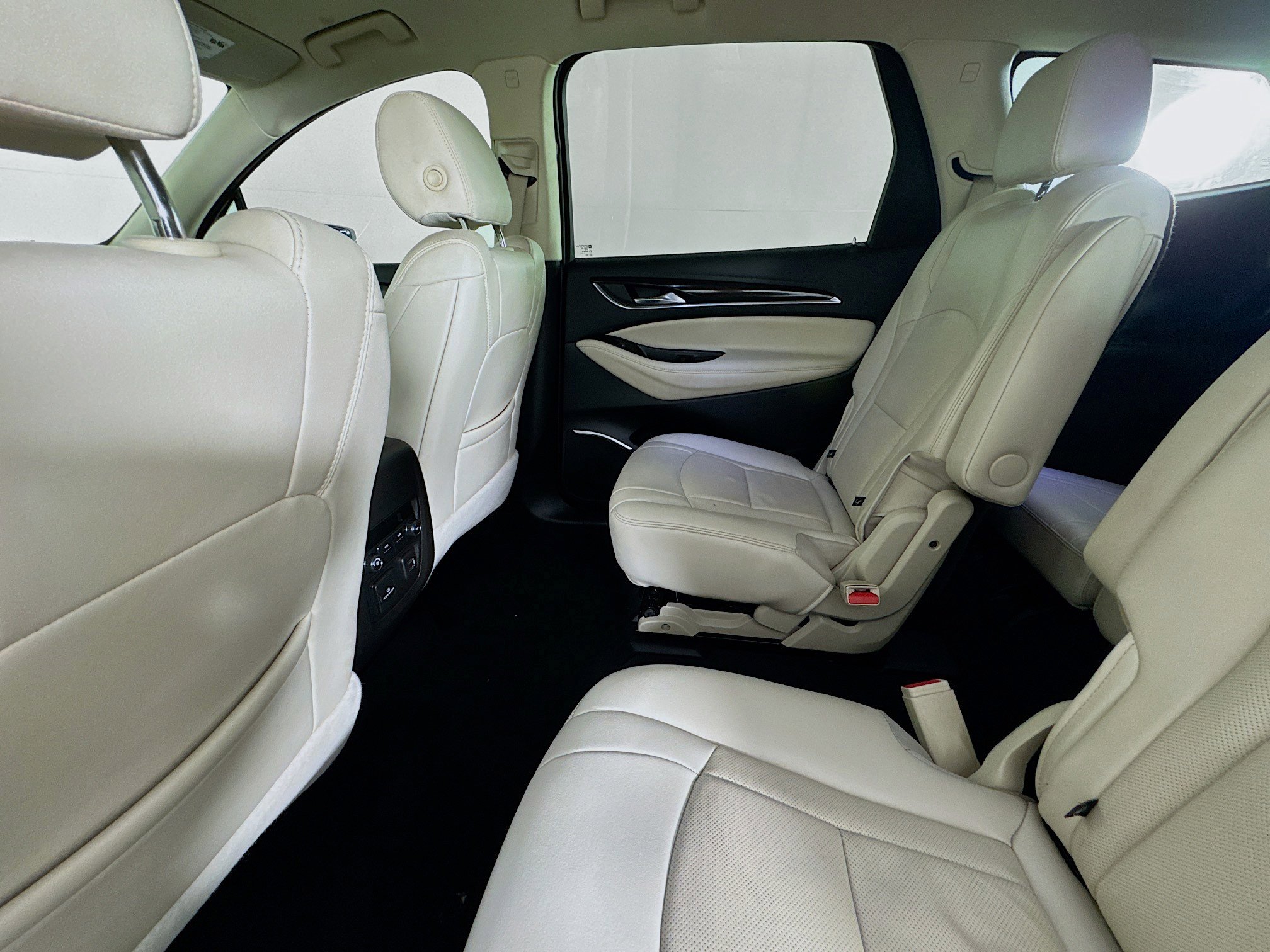 Used 2023 Buick Enclave Essence w/ Experience Buick Package FWD image 24